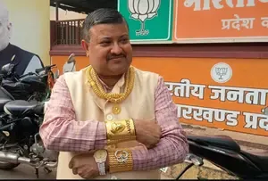 From Laborer to Owner of a Transport Company - This BJP Leader is Known as 'Gold Man'