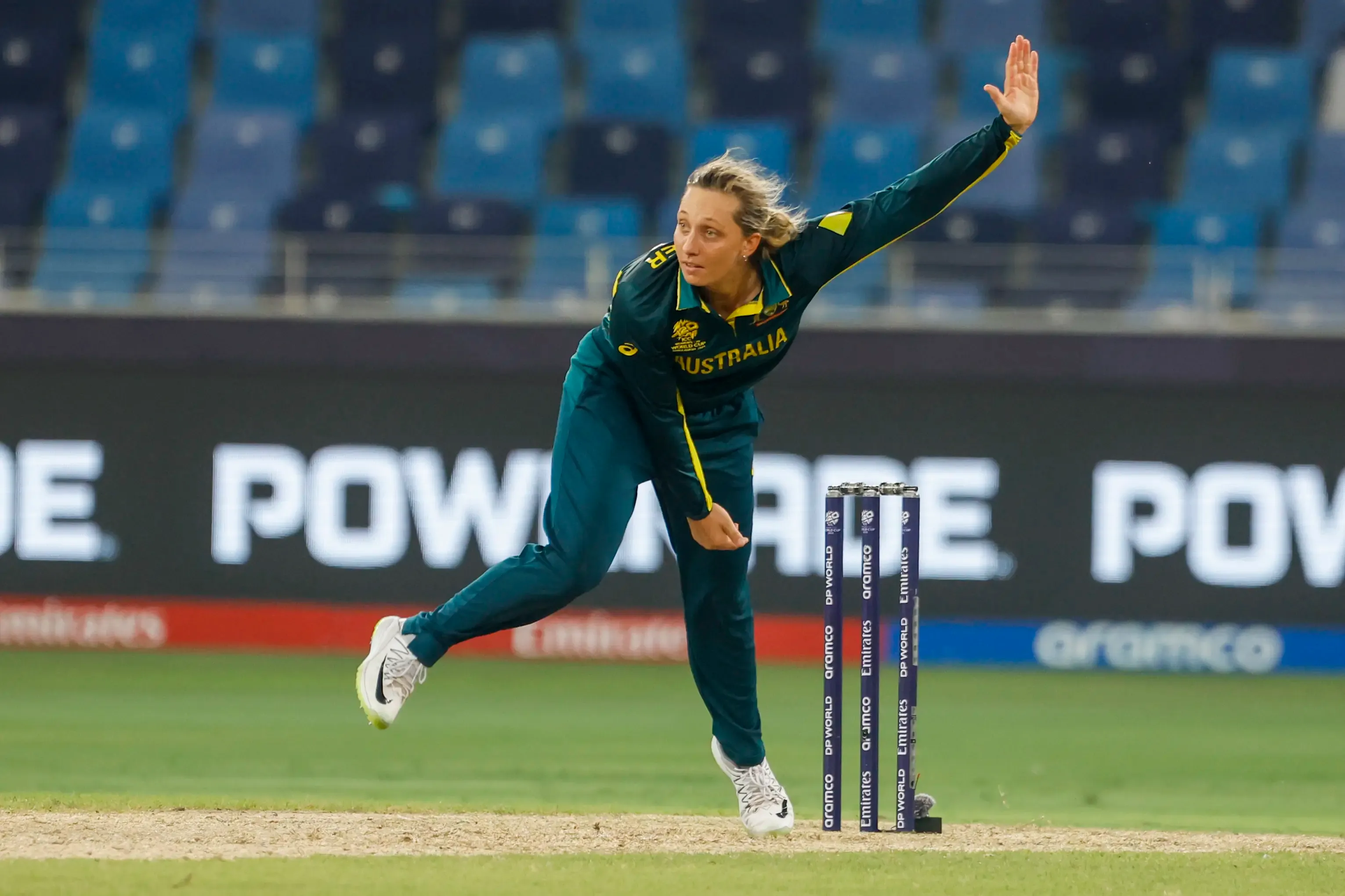 Ashleigh Gardner Withdrawn from NZ T20Is, Charli Knott Steps In
