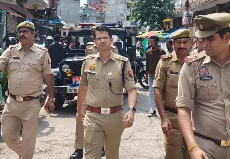 क्या गौतमबुद्धनगर पुलिस ने बारावफात जुलूस की सुरक्षा व्यवस्था का गहन निरीक्षण किया?