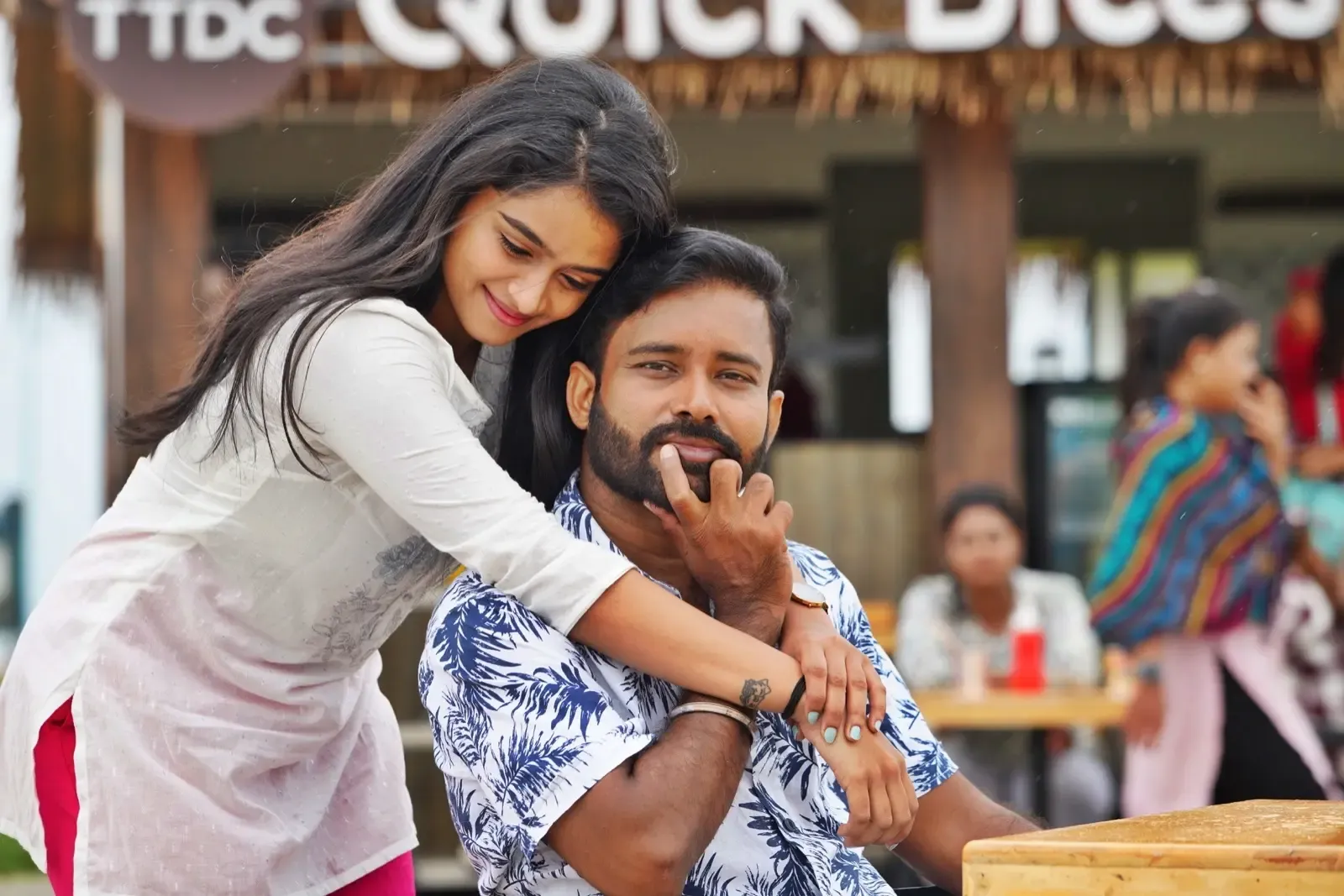 'Gethu' Dinesh Takes on Dual Roles in 'Karuppu Pulsar'