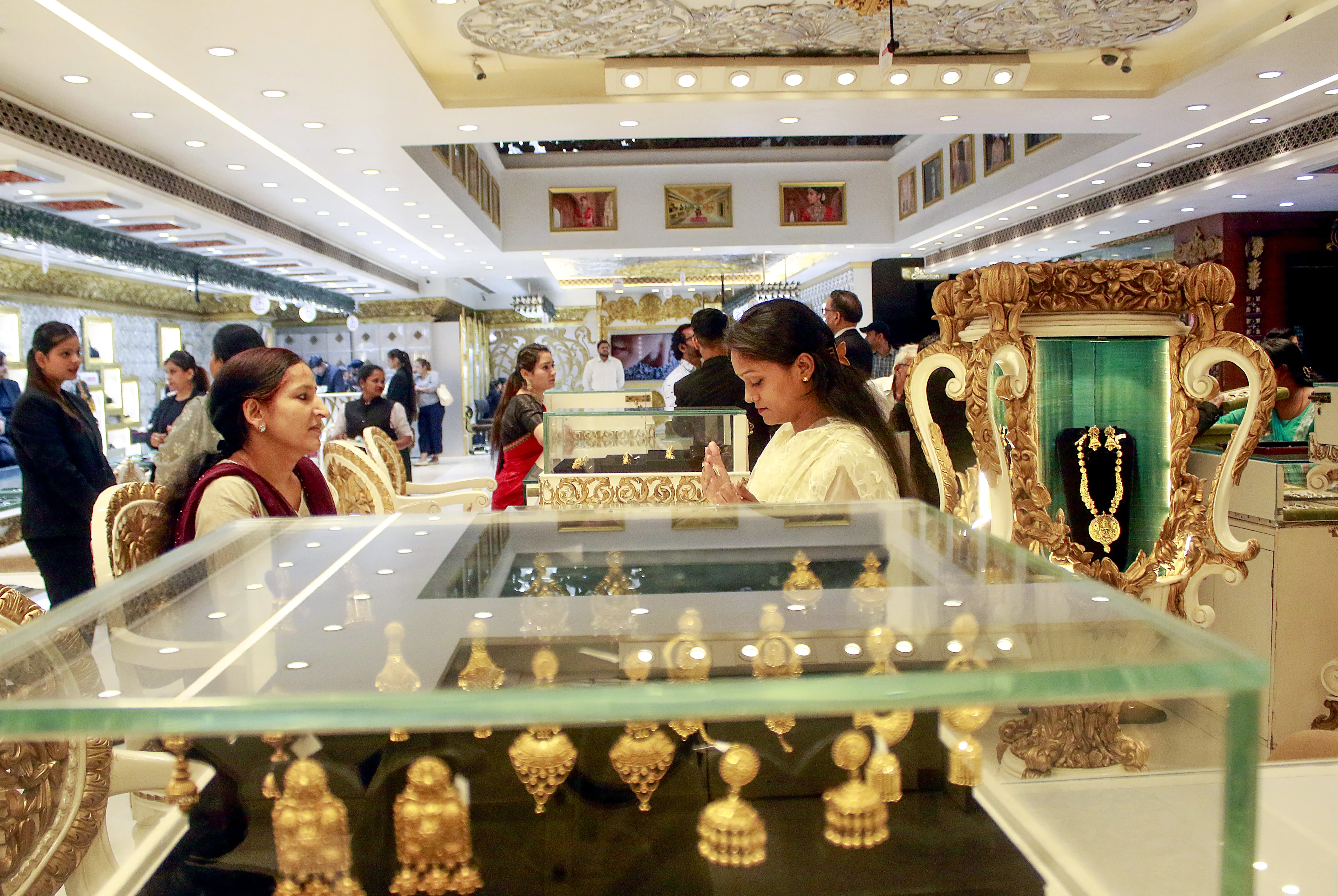 Why Have Gold Prices Dropped Sharply by Rs 2,375 per 10 Grams?