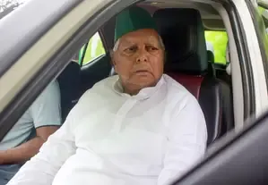 Who Was the Great Leader of Dalits and Adivasis? Lalu Yadav Pays Tribute to Shibu Soren