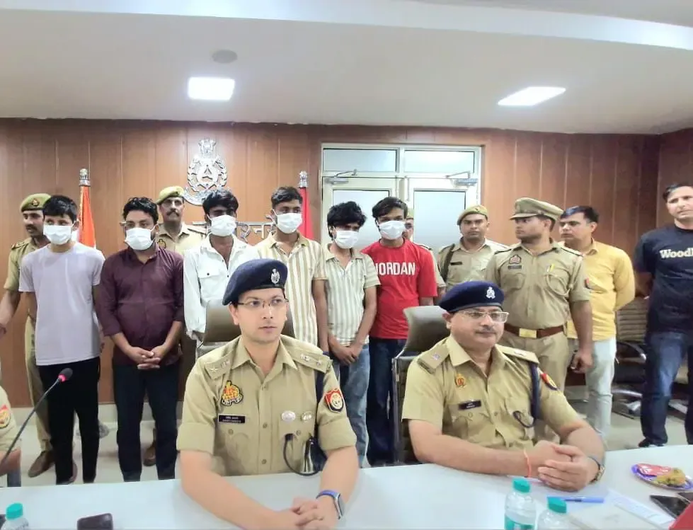 क्या ग्रेटर नोएडा में डेटिंग ऐप से दोस्ती कर लूटपाट करने वाले छह गिरफ्तार?