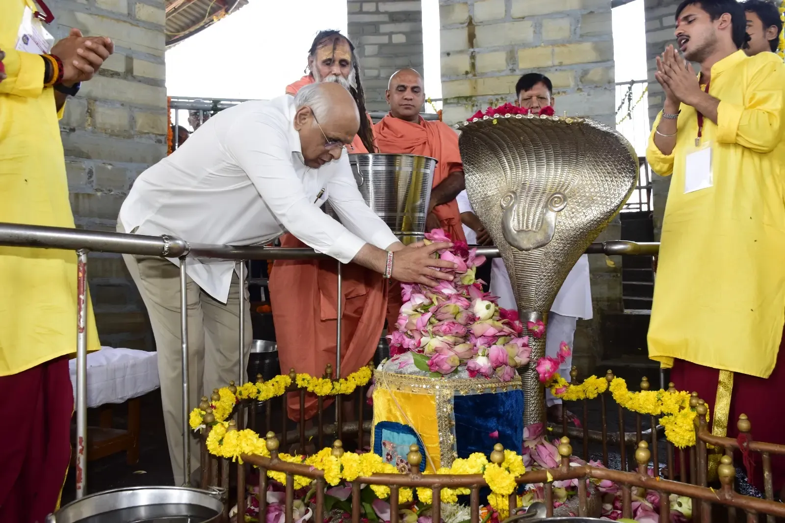 क्या सीएम भूपेंद्र पटेल ने प्राचीन तीर्थक्षेत्र स्तंभेश्वर महादेव का दर्शन-पूजन किया?