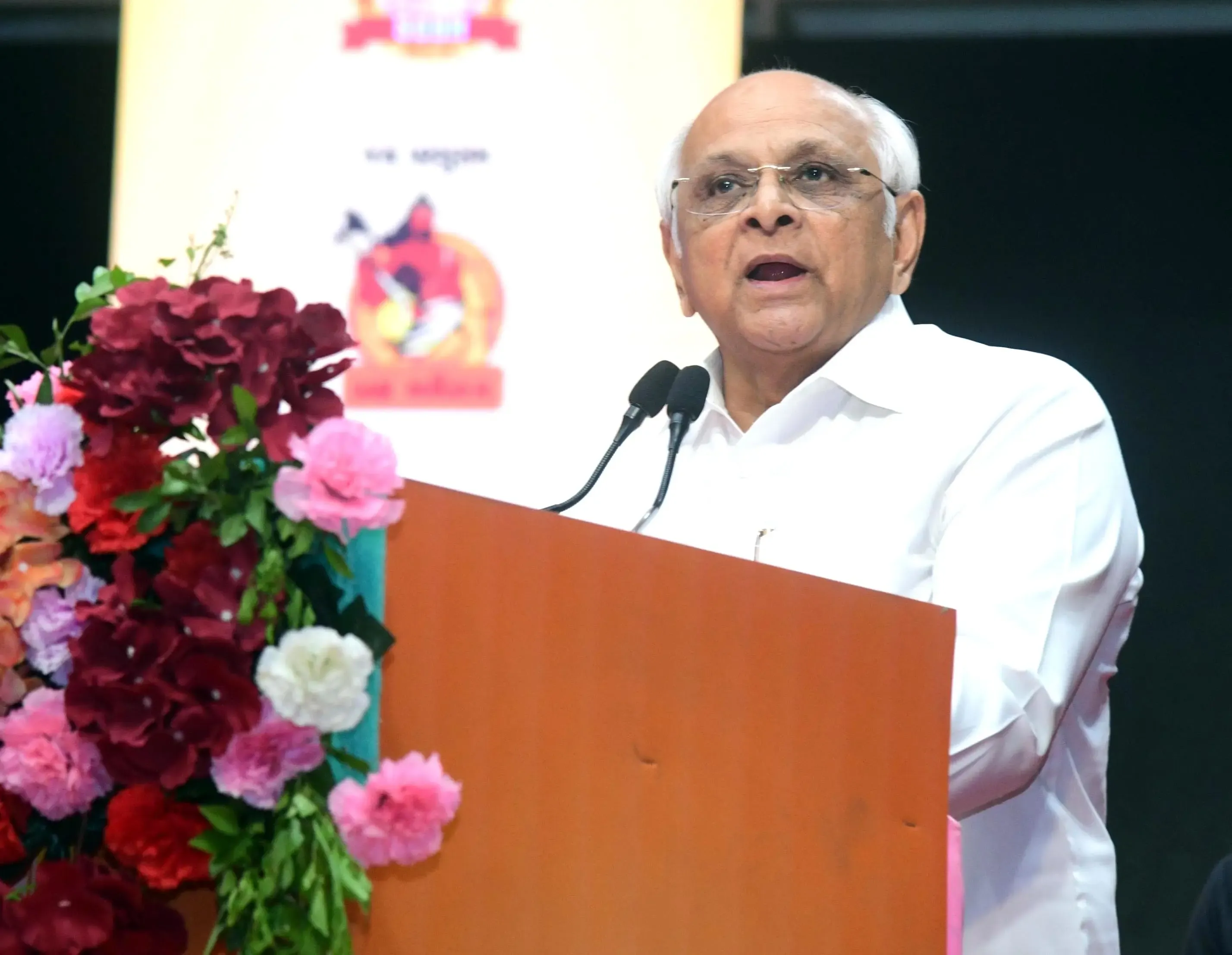 Gujarat CM Reiterates Dedication to Empowering De-Notified Tribes at Community Fair