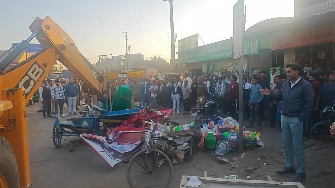 Gurugram: Demolition Initiative Undertaken from Bus Stand to Sheetla Mata Mandir Road
