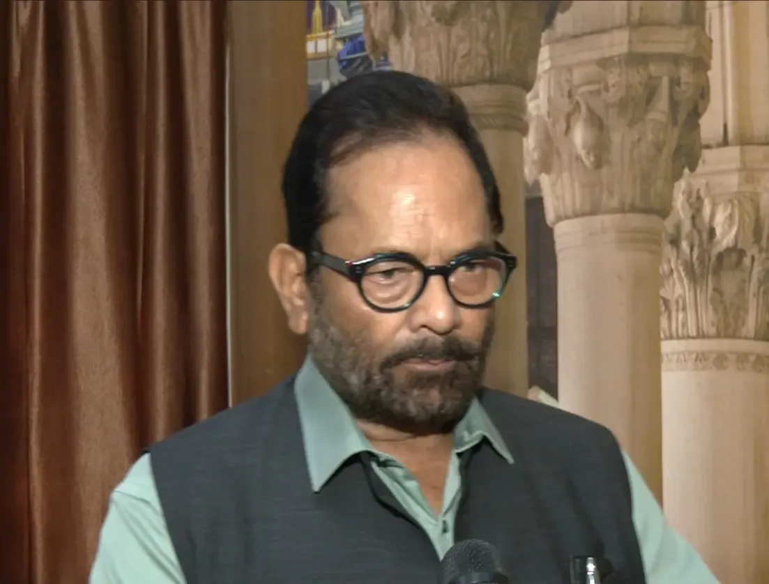 क्या हार के हिस्ट्रीशीटर कहलाएंगे? बीड़ी विवाद पर मुख्तार अब्बास नकवी की प्रतिक्रिया