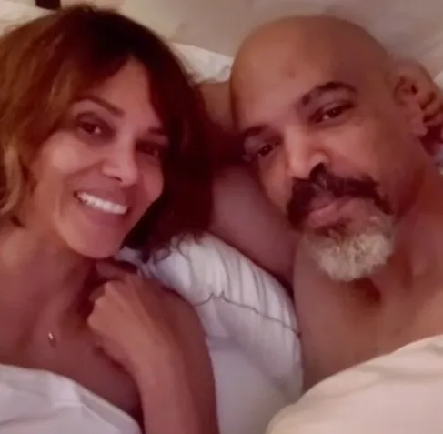 Did Halle Berry Just Share an Intimate Moment with Van Hunt?