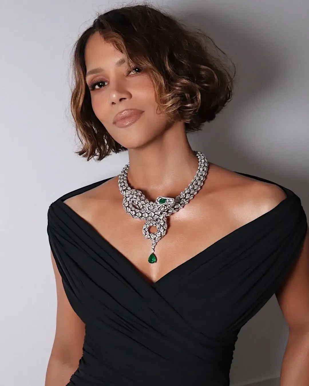 Why Did Halle Berry Decline Van Hunt's Marriage Proposal?