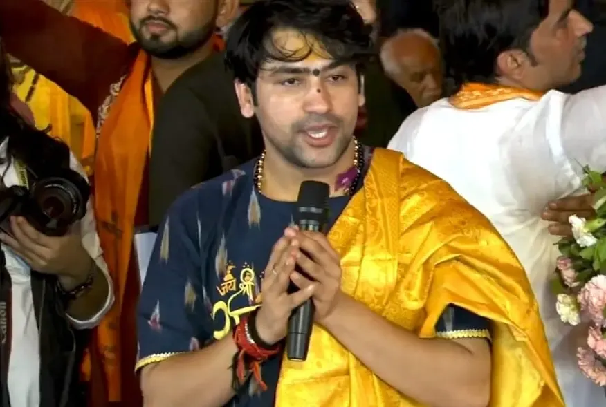 क्या हमारा सपना 'भगवा-ए-हिंद' होना चाहिए?: धीरेंद्र शास्त्री