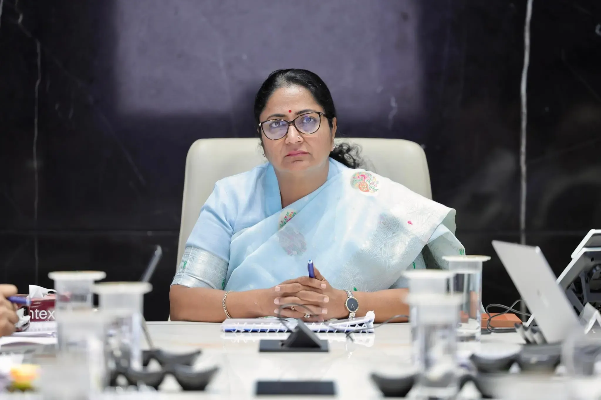 क्या दिल्ली सीएम रेखा गुप्ता ने हमले के 2 हफ्ते बाद सुरक्षा के बीच 'जन सुनवाई' की?