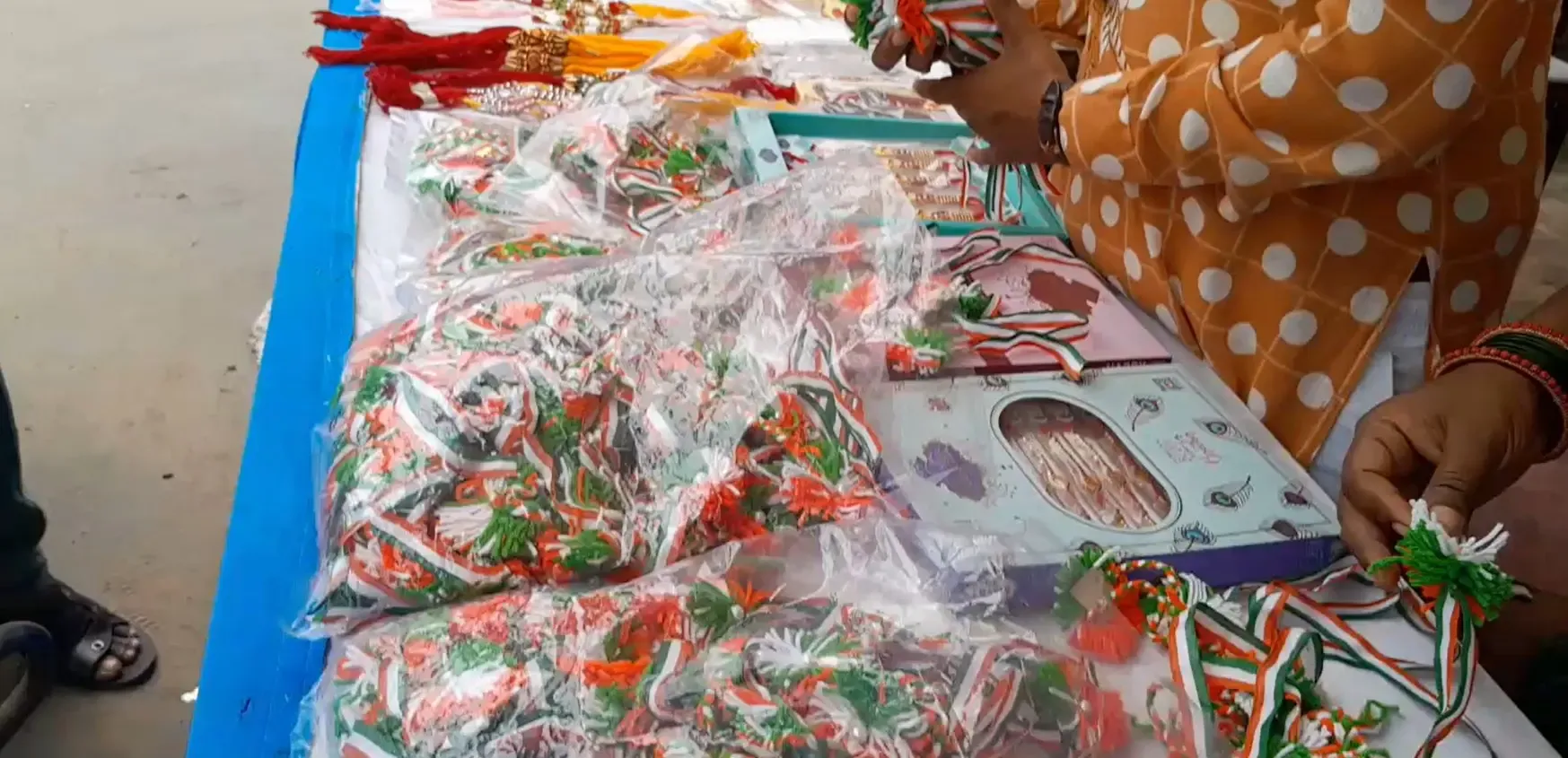 क्या हर घर तिरंगा अभियान के तहत बिलासपुर में बिहार की दीदियों को मिला डेढ़ लाख तिरंगों का ऑर्डर?