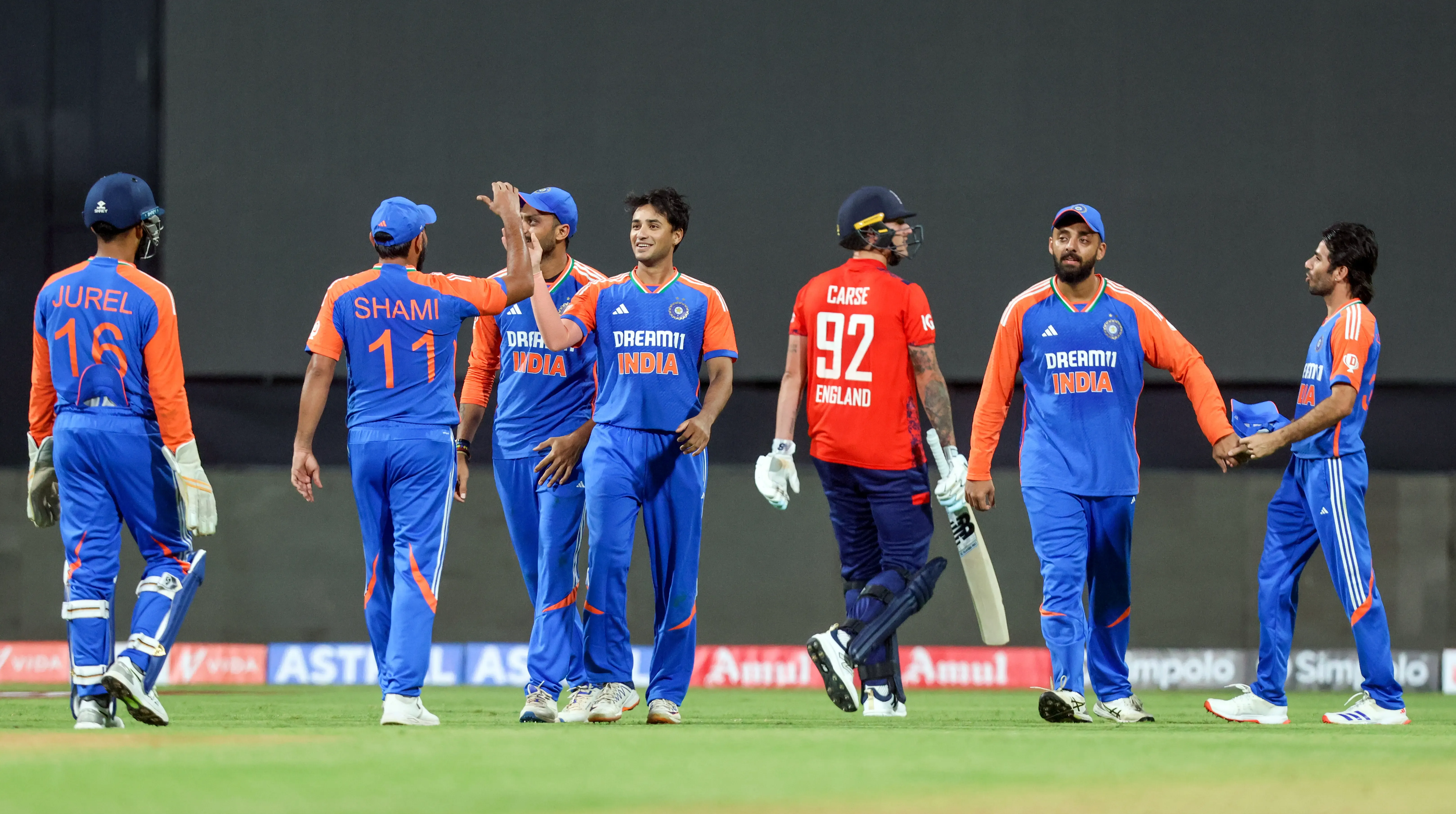 Harbhajan Encourages Abhishek to Bowl More, Highlights His Left-Arm Spinner Qualities