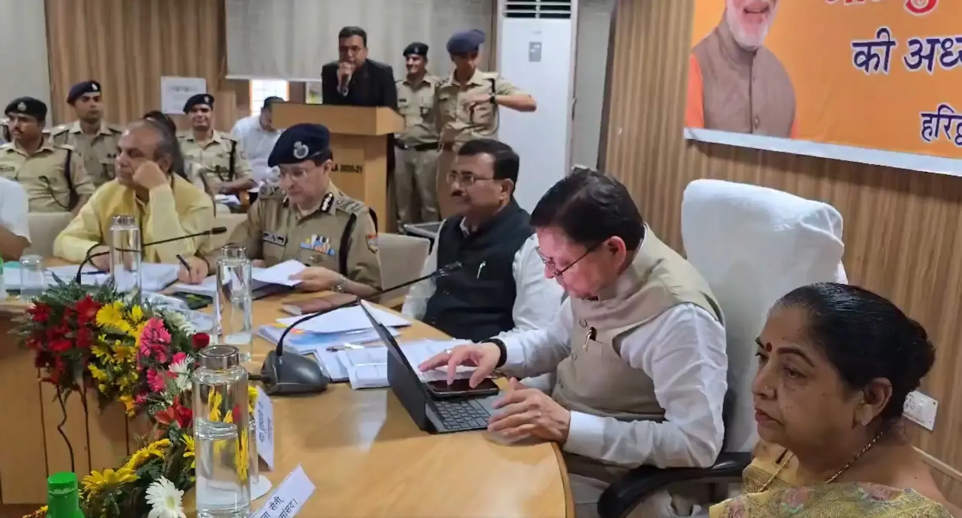 क्या उत्तराखंड में सीएम धामी ने कांवड़ यात्रा की समीक्षा बैठक की?