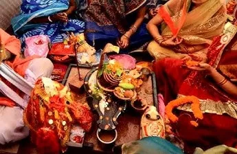 हरियाली तीज 2025: क्या भगवान शंकर और मां पार्वती के पूजन से मिलता है अखंड सौभाग्य का वरदान?