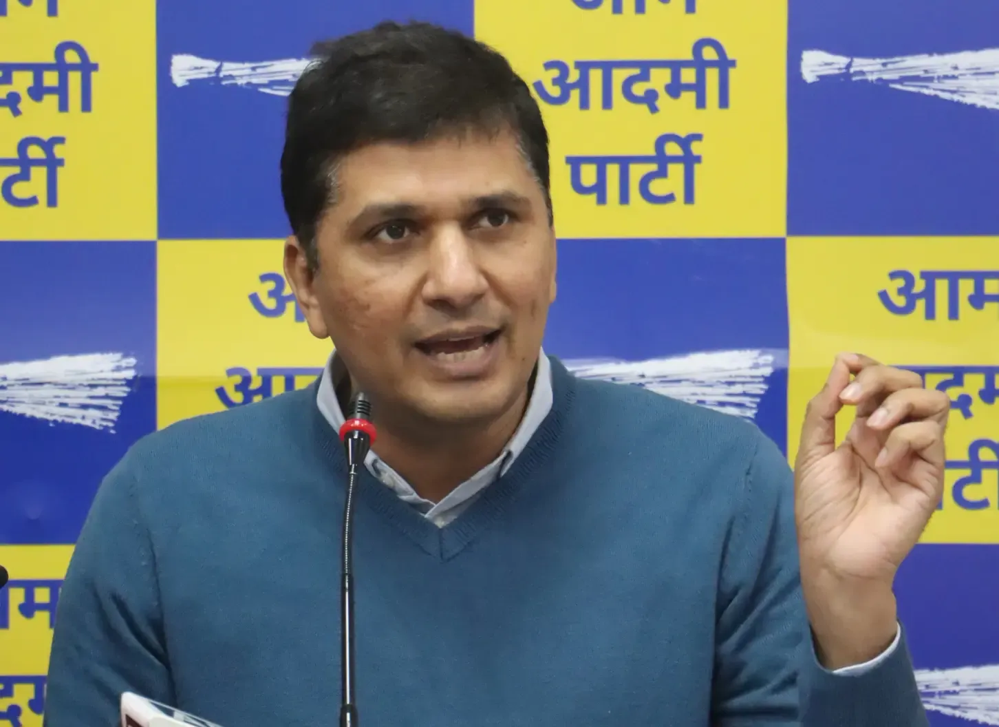 क्या केजरीवाल अनंगपुर गांव को बचाने की लड़ाई में समर्थन देंगे?