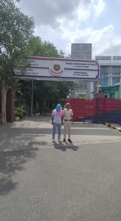 How was a Haryana-based agent caught for arranging a fake Canadian visa?