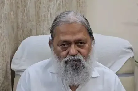 क्या हरियाणा के कैबिनेट मंत्री विज को अपने विभागों में घोटाले का शक है?
