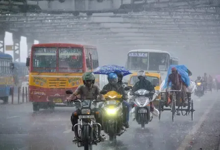 Will heavy rain affect parts of Bengal until August 13?