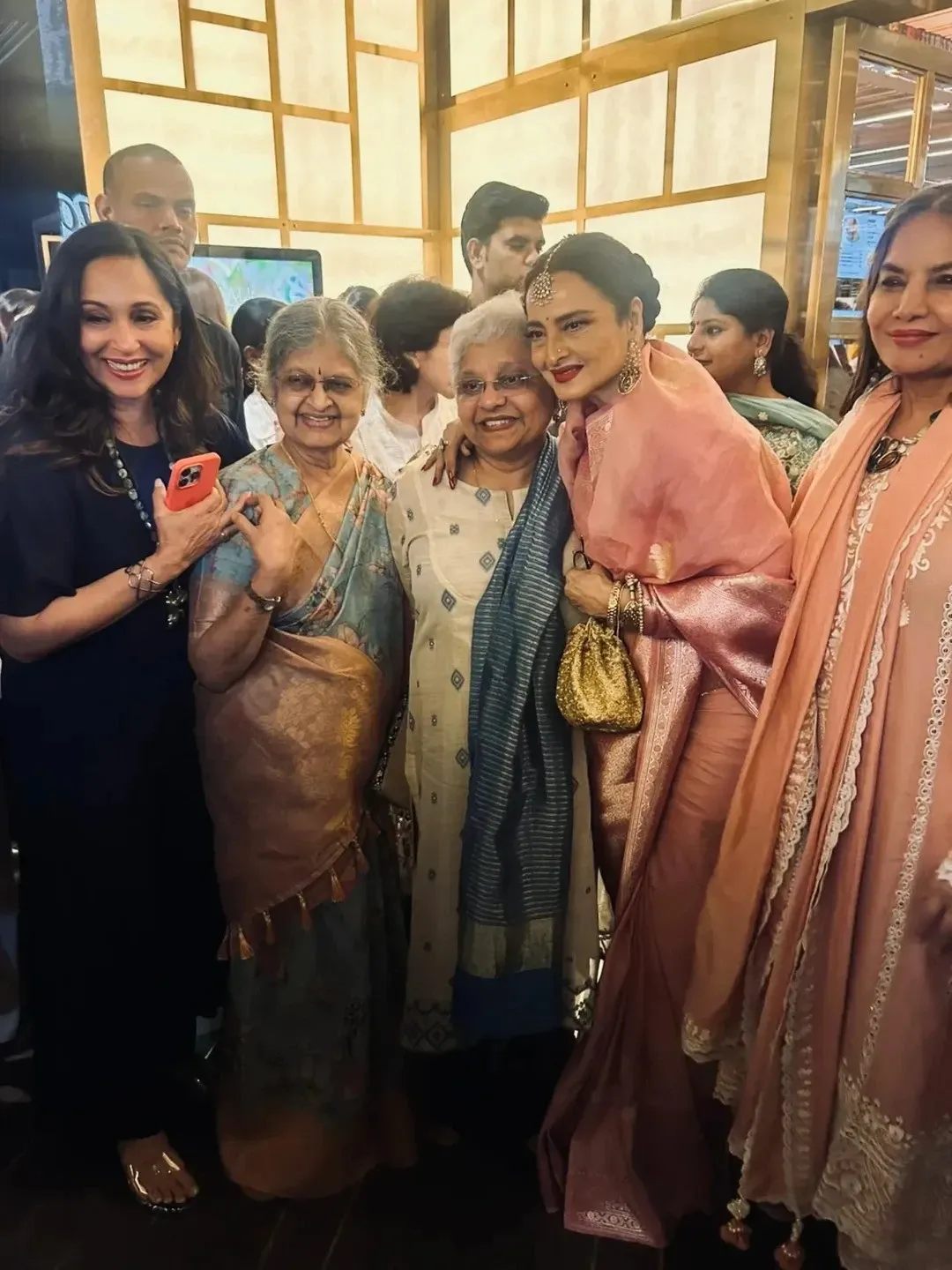 Did Actress Ashvini Bhave Feel Spellbound by Rekha in 'Umrao Jaan'?