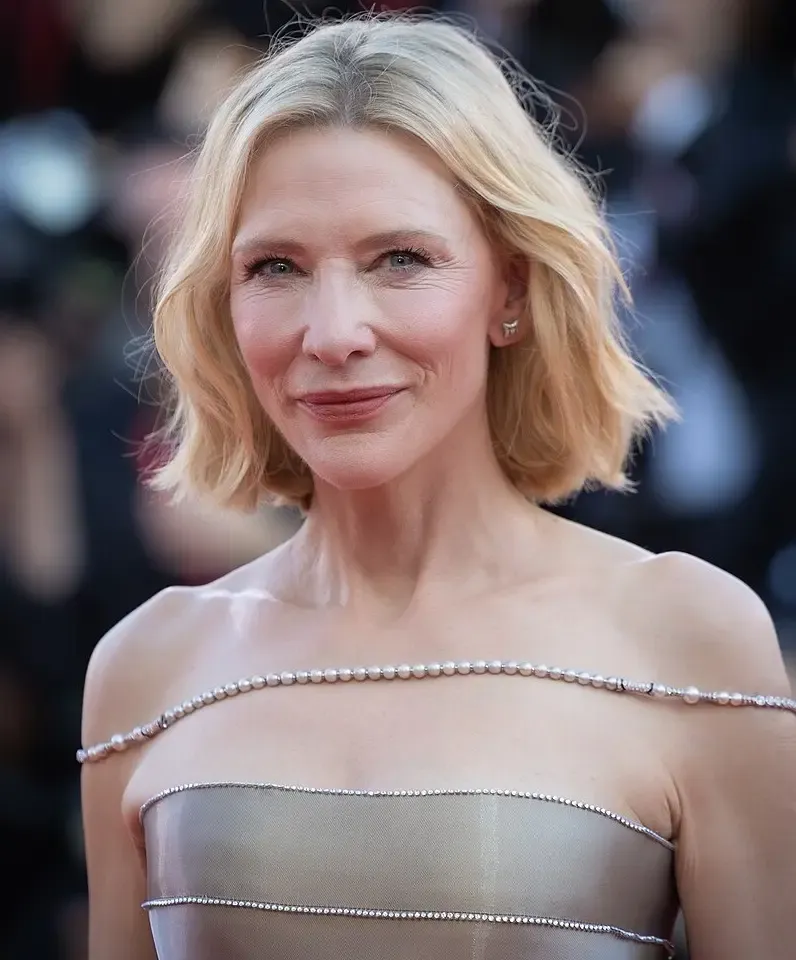 Cate Blanchett Advocates for Award Shows to Return to Non-Televised Format