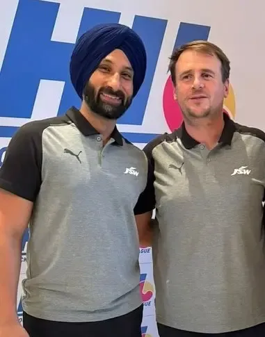 HIL: Soorma Hockey Club's Coach Baart Praises Sardar Singh's Mentorship for Players