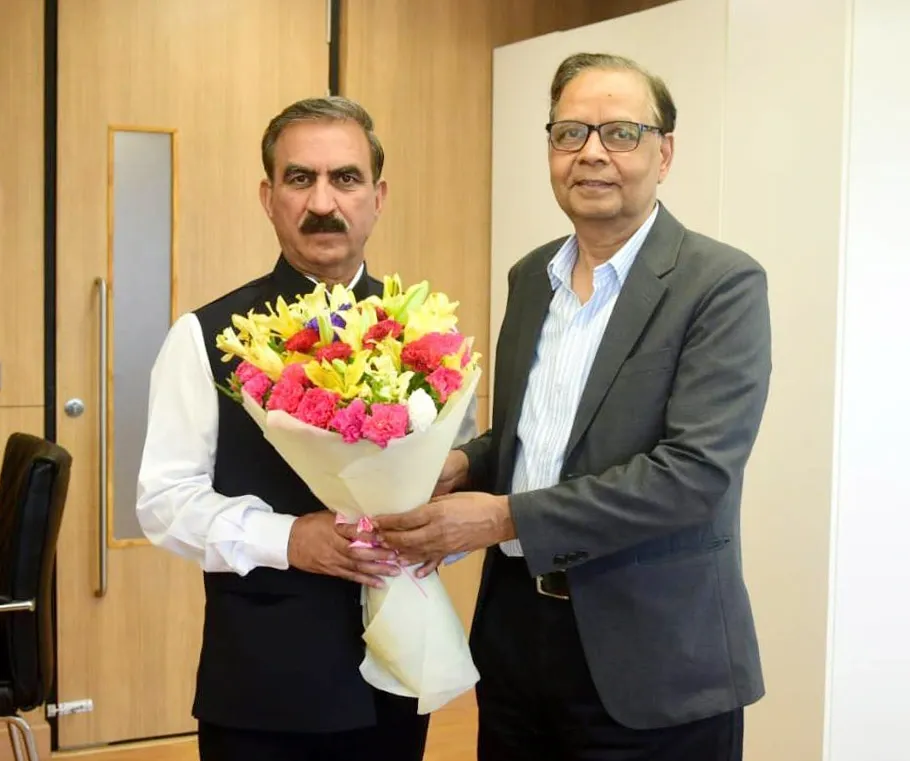 How is Himachal CM Seeking Assistance from Finance Commission?