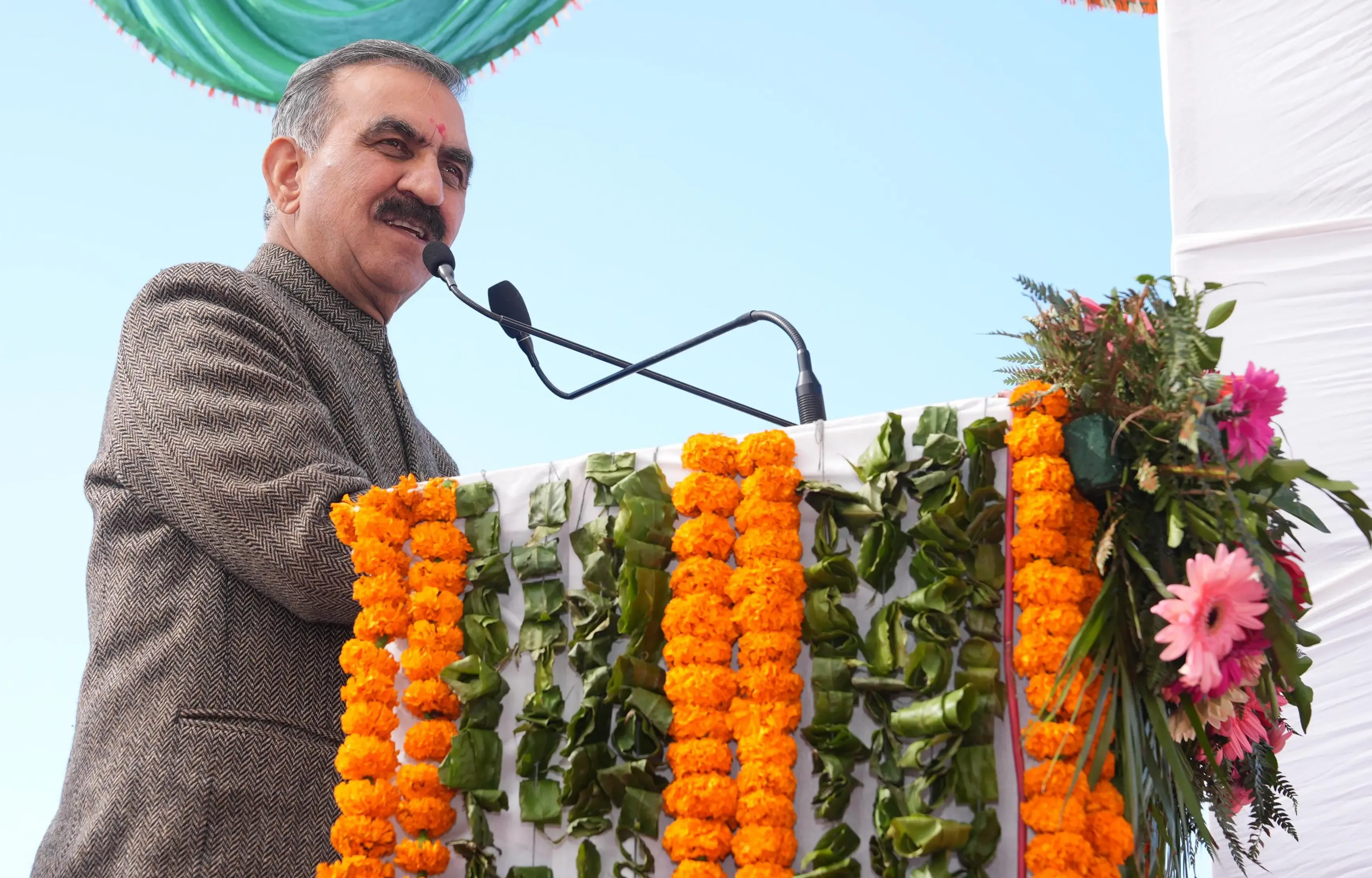 Himachal CM Unveils 750-KW Solar Facility in Dharamsala
