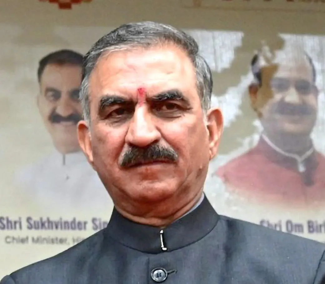 What Steps is Himachal CM Taking on the Disease Affecting Apple Orchards?