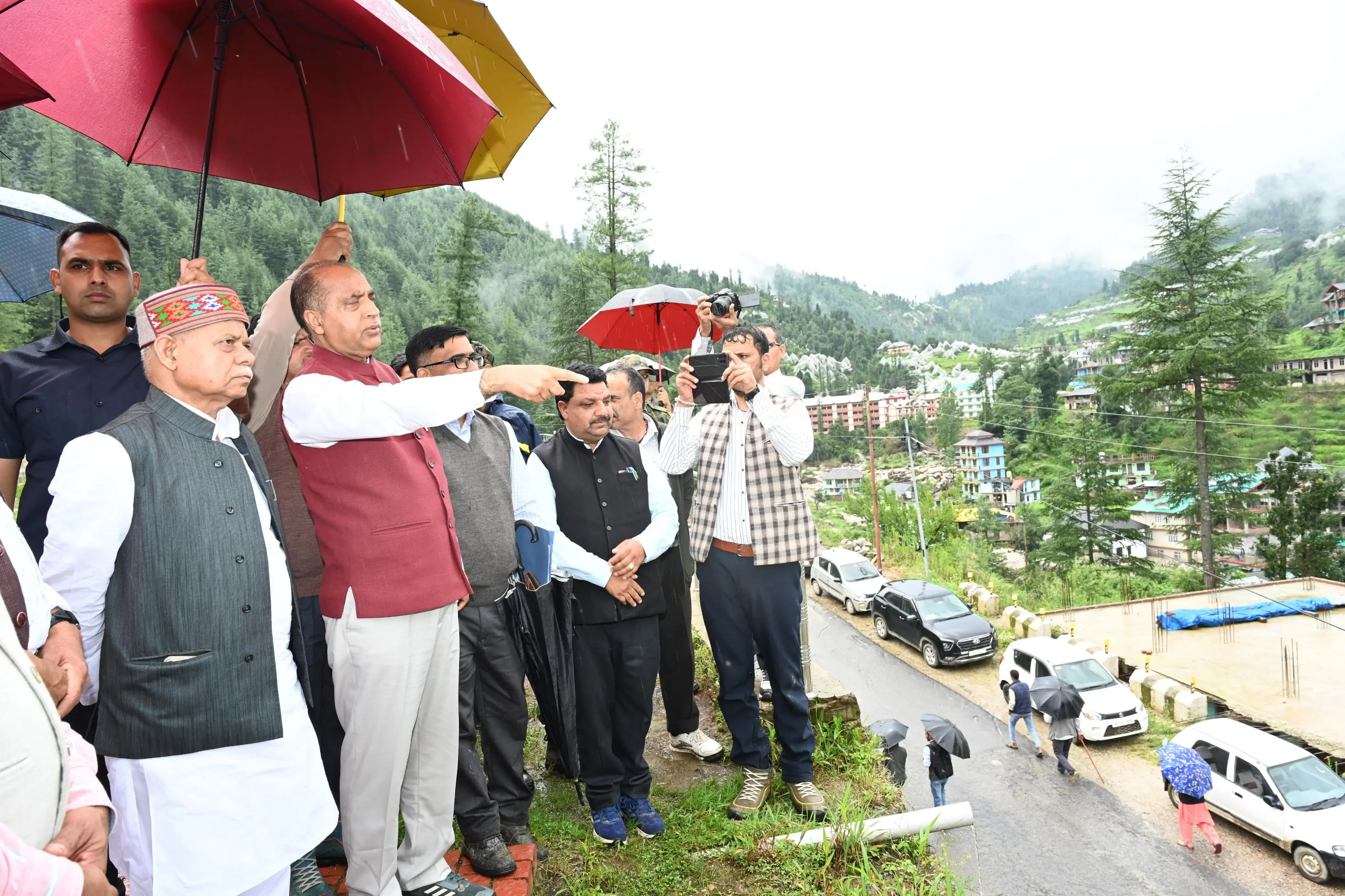 Did Himachal Guv Shukla Visit Disaster-Hit Areas in Mandi and Meet Affected Families?