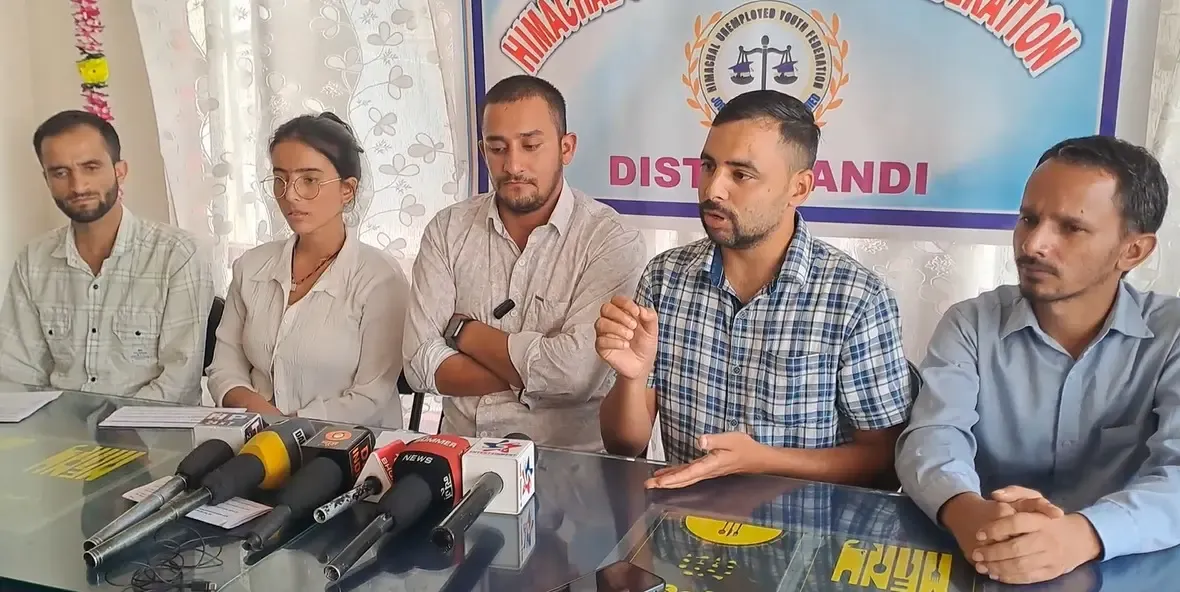 क्या हिमाचल सरकार की 'जॉब ट्रेनी पॉलिसी' युवाओं के लिए सही है?