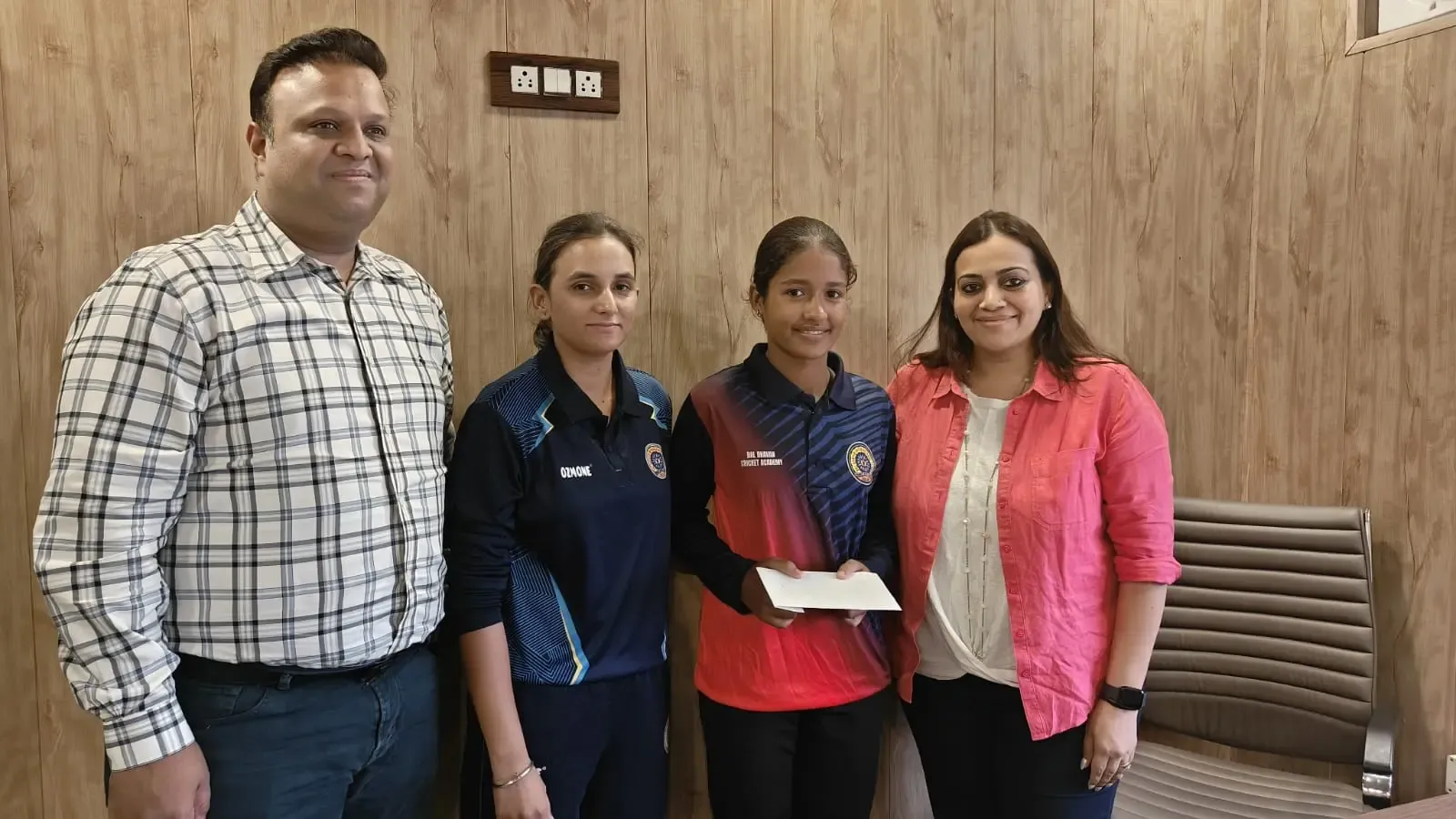 क्या दिल्ली की 12 साल की चक्षिता महिला क्रिकेट में वैभव सूर्यवंशी की तरह चमक बिखेर पाएंगी?