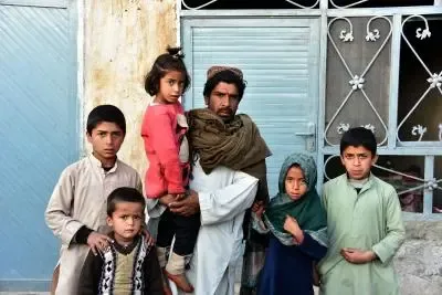 क्या पाकिस्तान के 'पीओआर कार्ड' रद्द करने से अफगान शरणार्थियों का संकट और बढ़ गया?