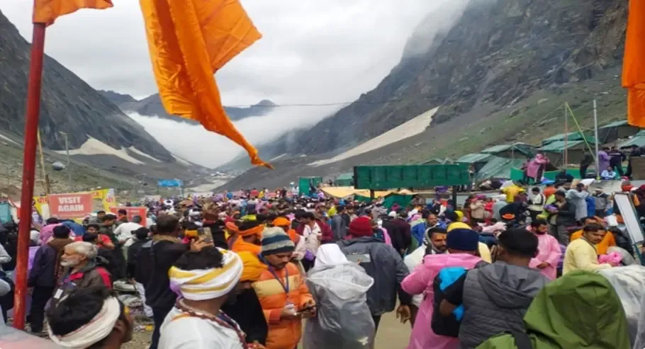 क्या अमरनाथ यात्रा सुचारू रूप से जारी है? 22 दिनों में 3.6 लाख से अधिक श्रद्धालुओं ने किए दर्शन
