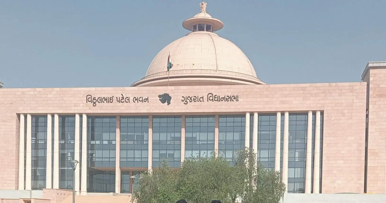 क्या गुजरात में महिलाएं नाइट शिफ्ट में काम कर सकेंगी? संशोधन विधेयक पास!