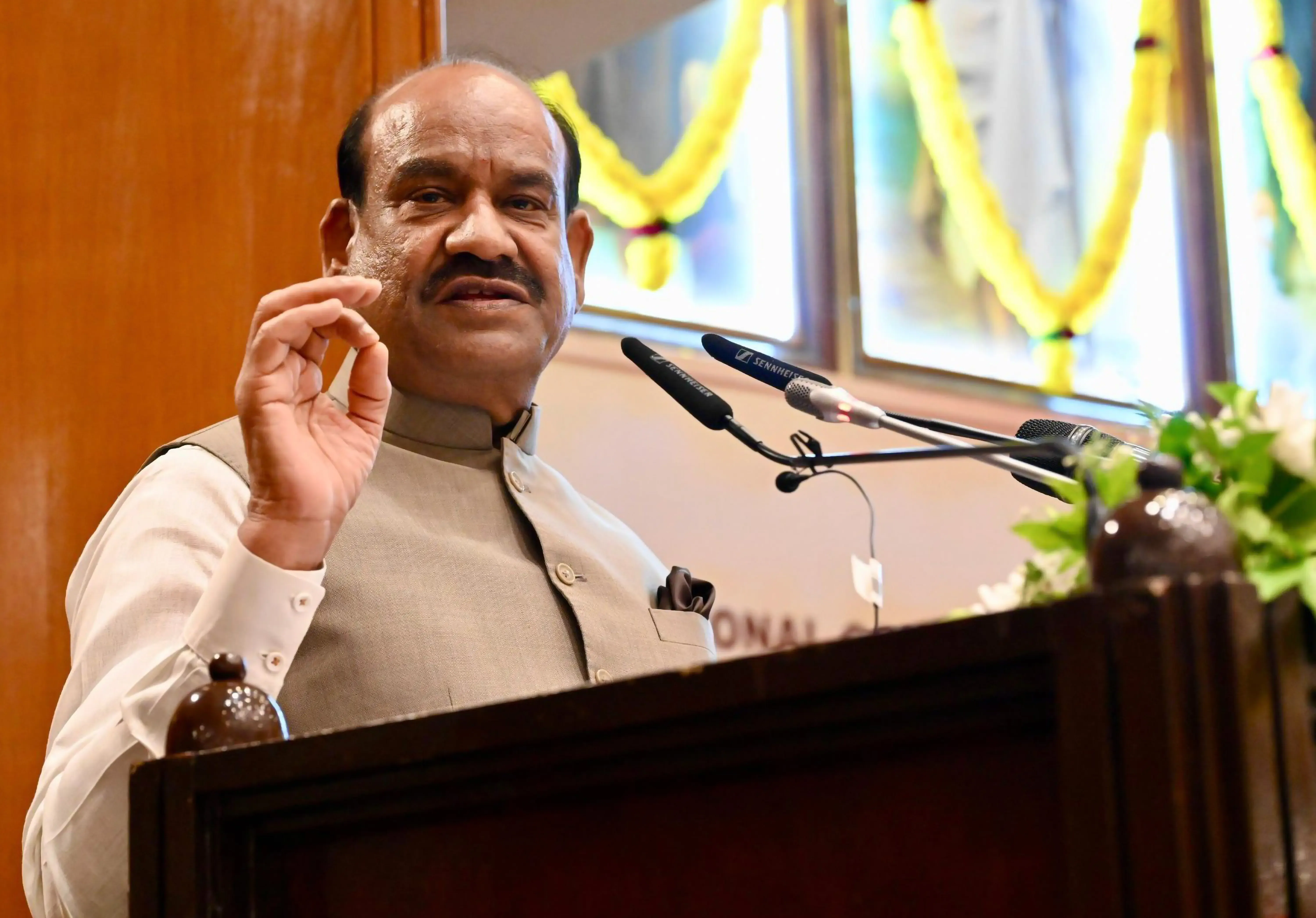 क्या लोकसभा अध्यक्ष बिरला आज शहरी स्थानीय निकायों के शिखर सम्मेलन का उद्घाटन करेंगे?