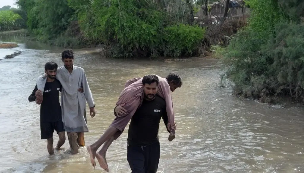 क्या पाकिस्तान में मानसूनी बारिश और बाढ़ ने मचाई तबाही, अब तक 116 की मौत?