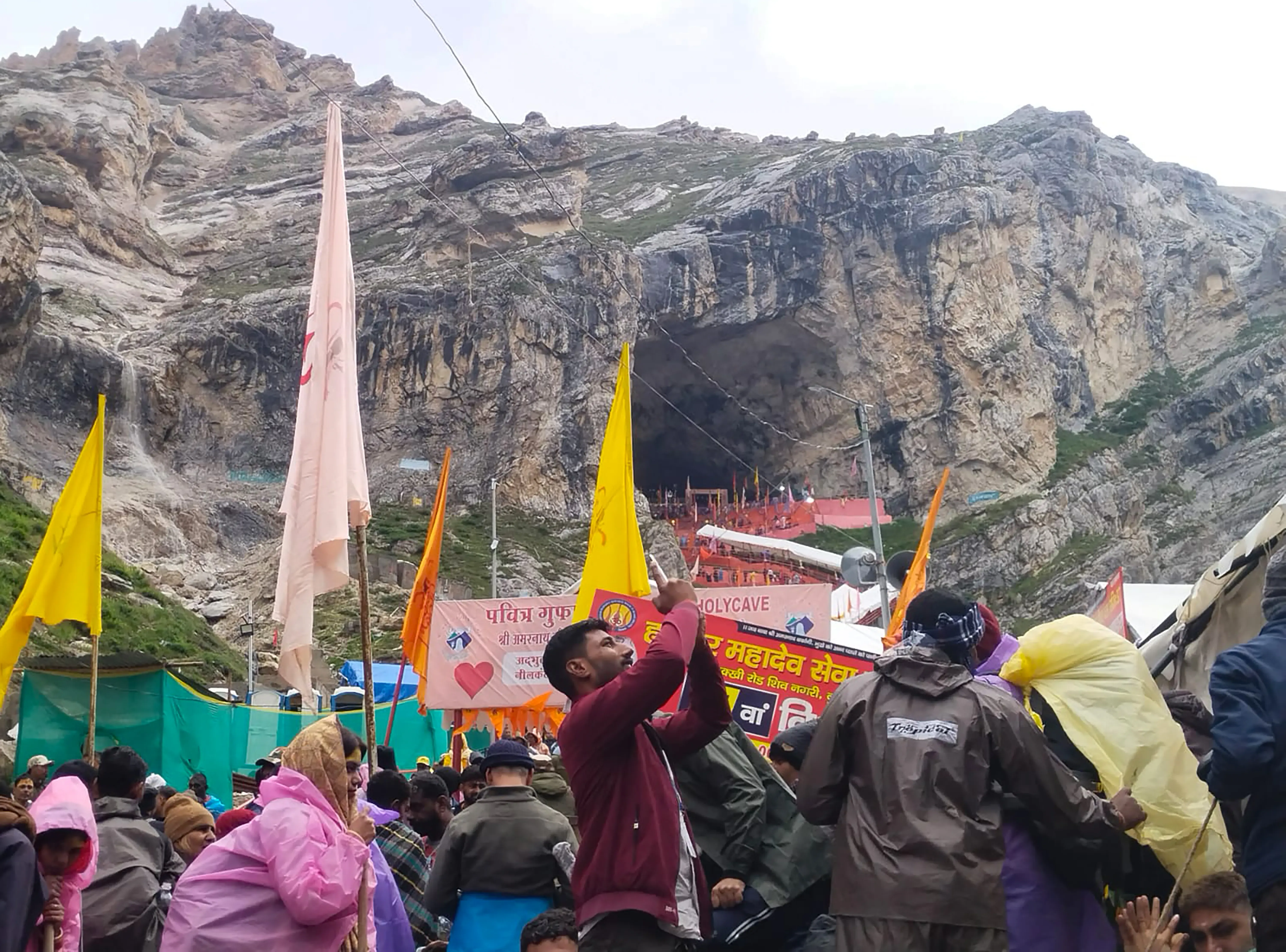 क्या अमरनाथ यात्रा में भक्तों का उत्साह बढ़ रहा है?