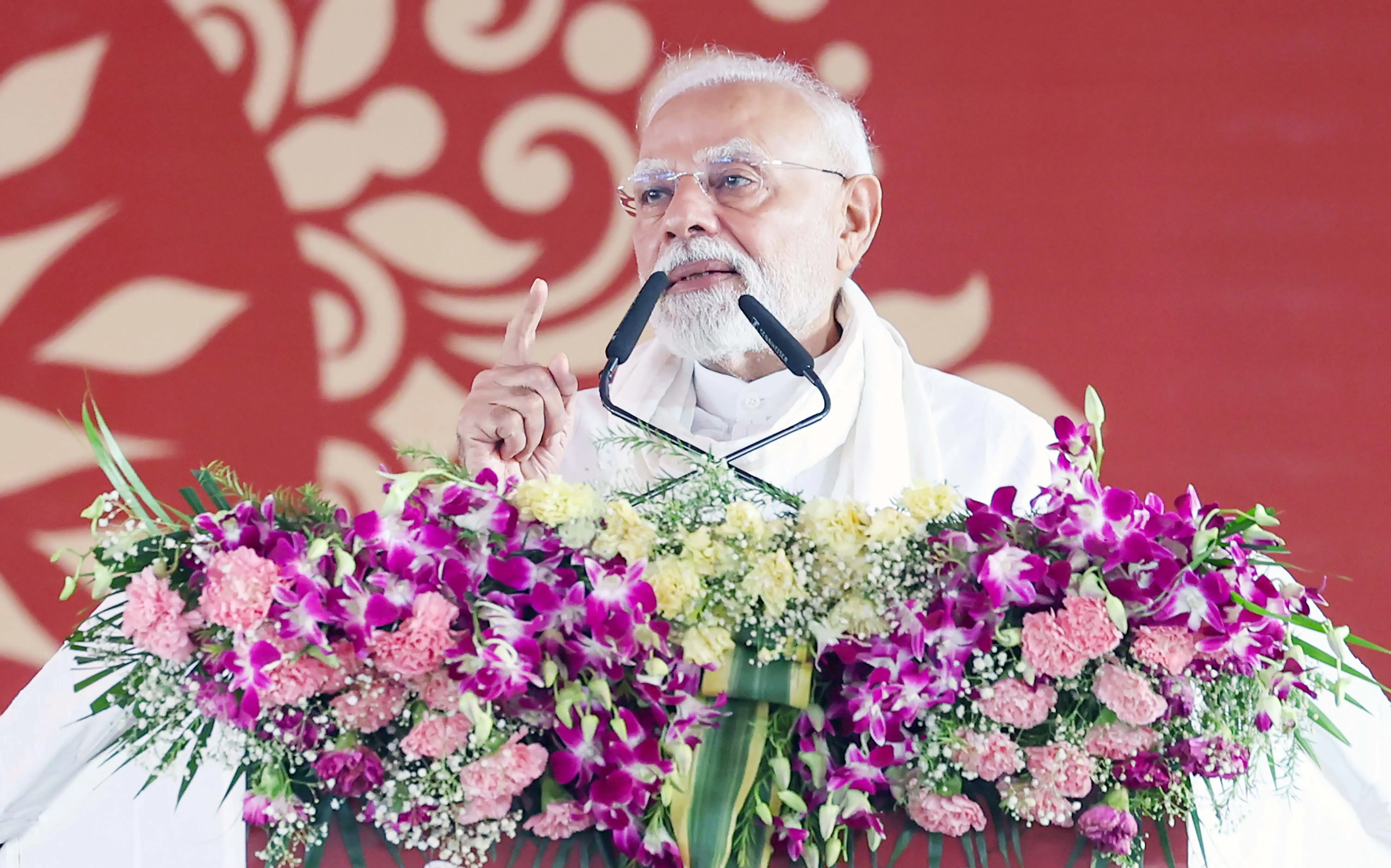 क्या पीएम मोदी की नीतियां भारत को मजबूत और आत्मनिर्भर बना रही हैं?