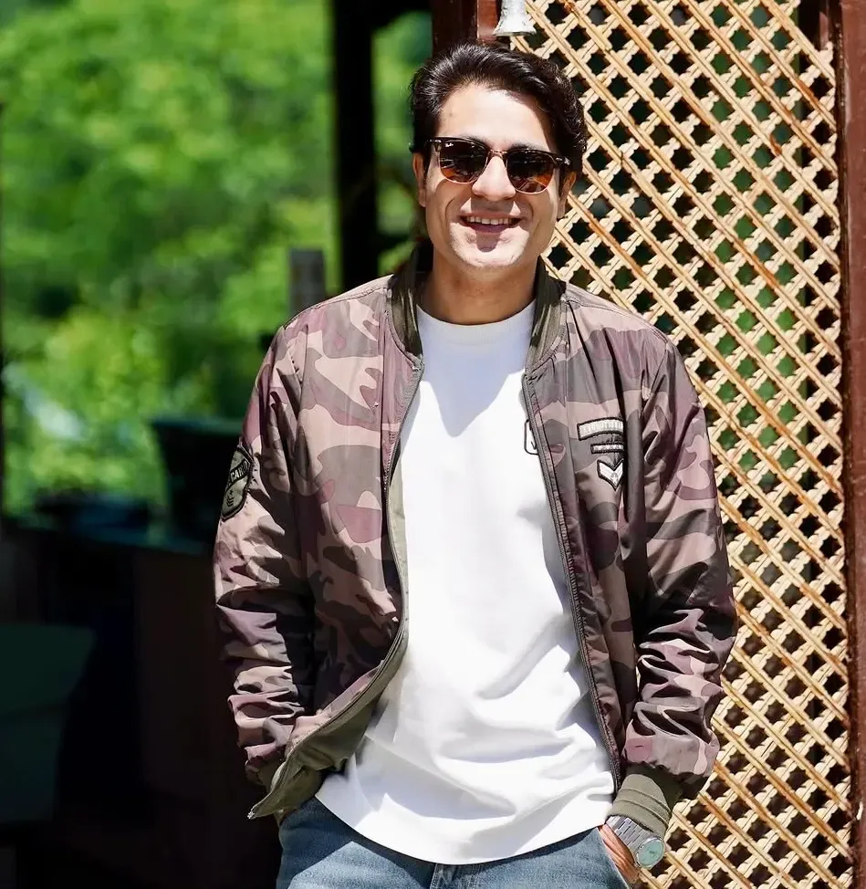 क्या जासूसों को अभिनेता सनी हिंदुजा का सलाम मिलता है? यही है देश के असली हीरो!