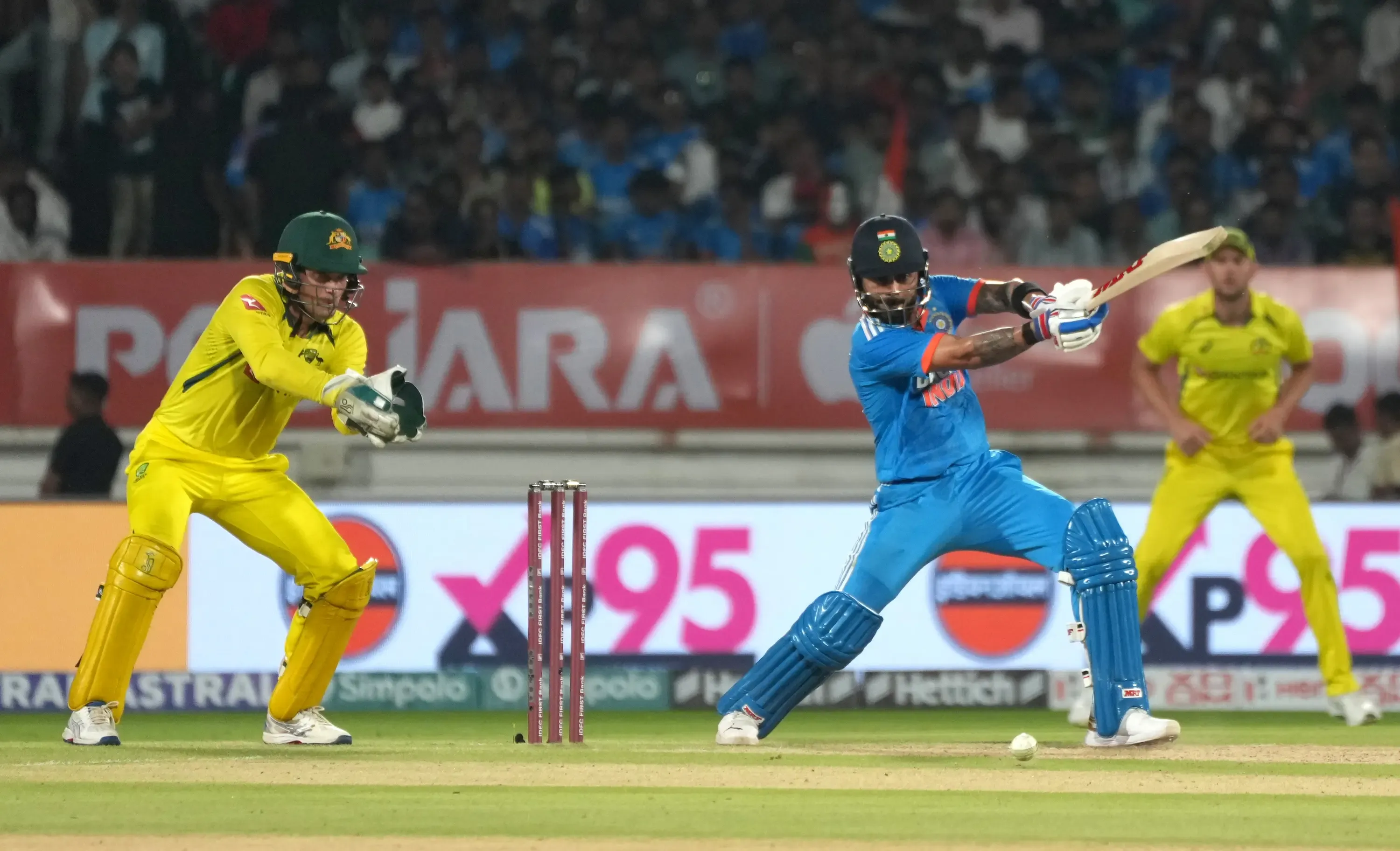 क्या भारत-ऑस्ट्रेलिया सीरीज के सिडनी वनडे और कैनबरा टी20 मैच के लिए टिकटें सोल्ड आउट हो गईं?