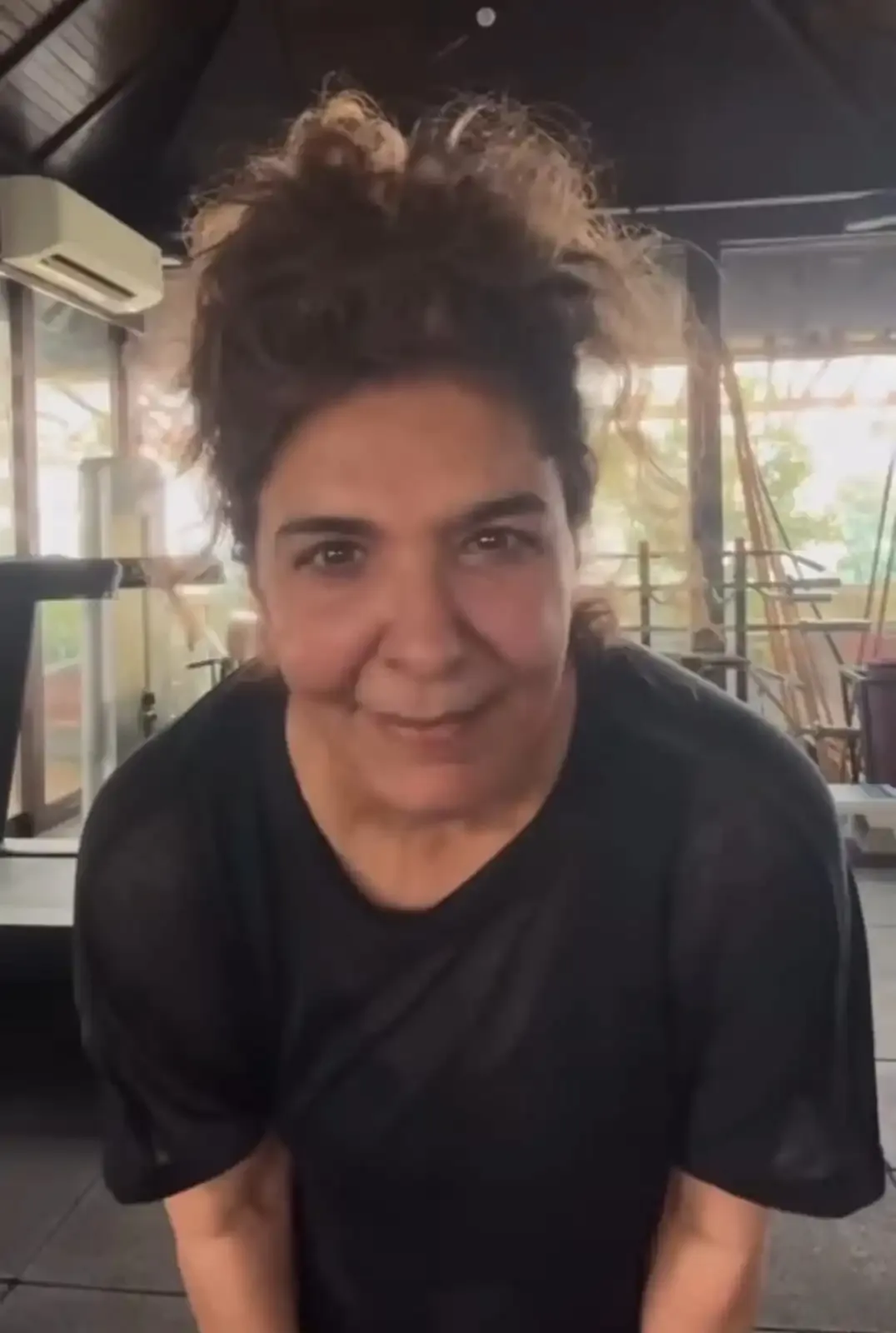 Did Hrithik Roshan's Mom Master the Hook Step of ‘Aavan Jaavan’ from ‘War 2’?