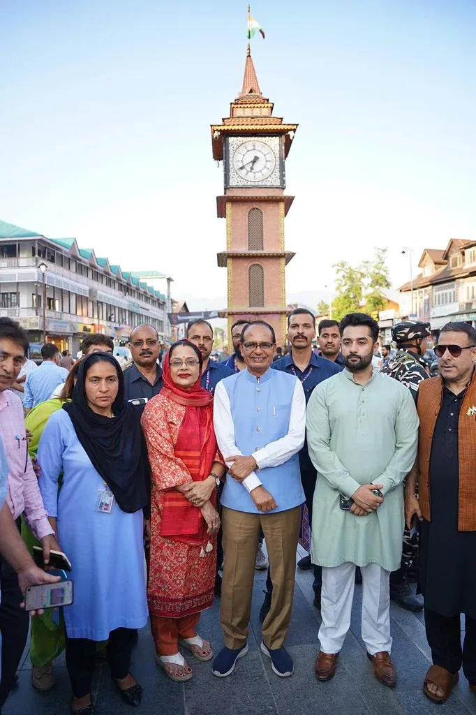 Why Should You Visit Kashmir Without Fear?