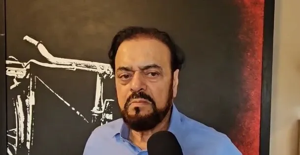 Should the Government and ECI Respond Immediately to the 300 MP Protest Against SIR?