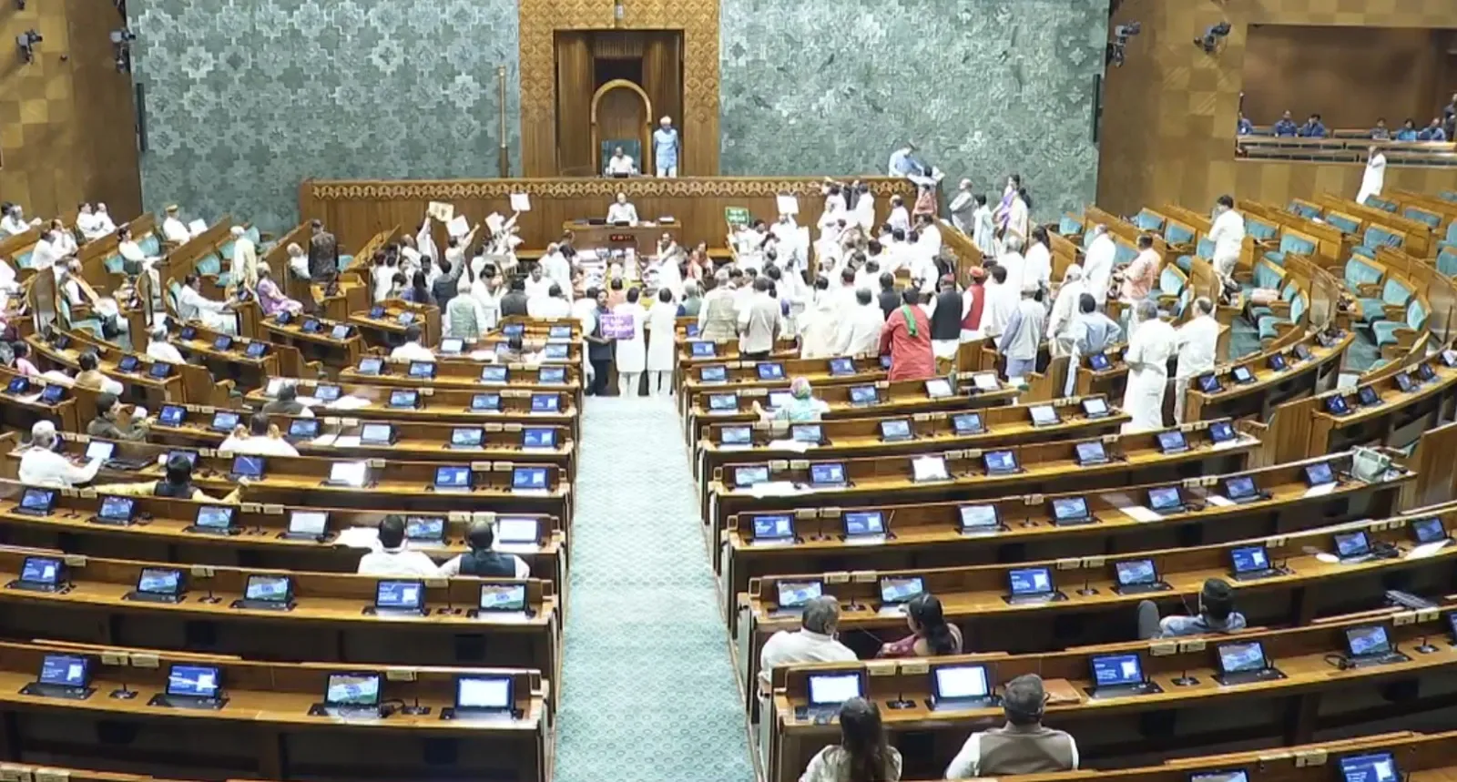 Will the Lok Sabha Resolve the Stalemate Over SIR?