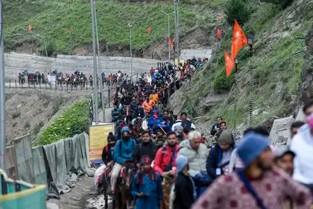 How Many Yatris Have Undertaken the Amarnath Yatra in 9 Days?