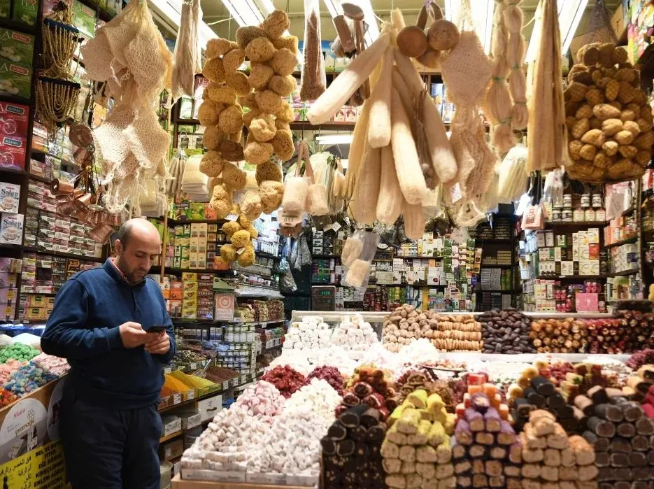 Rising Living Expenses in Turkey Force Seniors to Rejoin Workforce