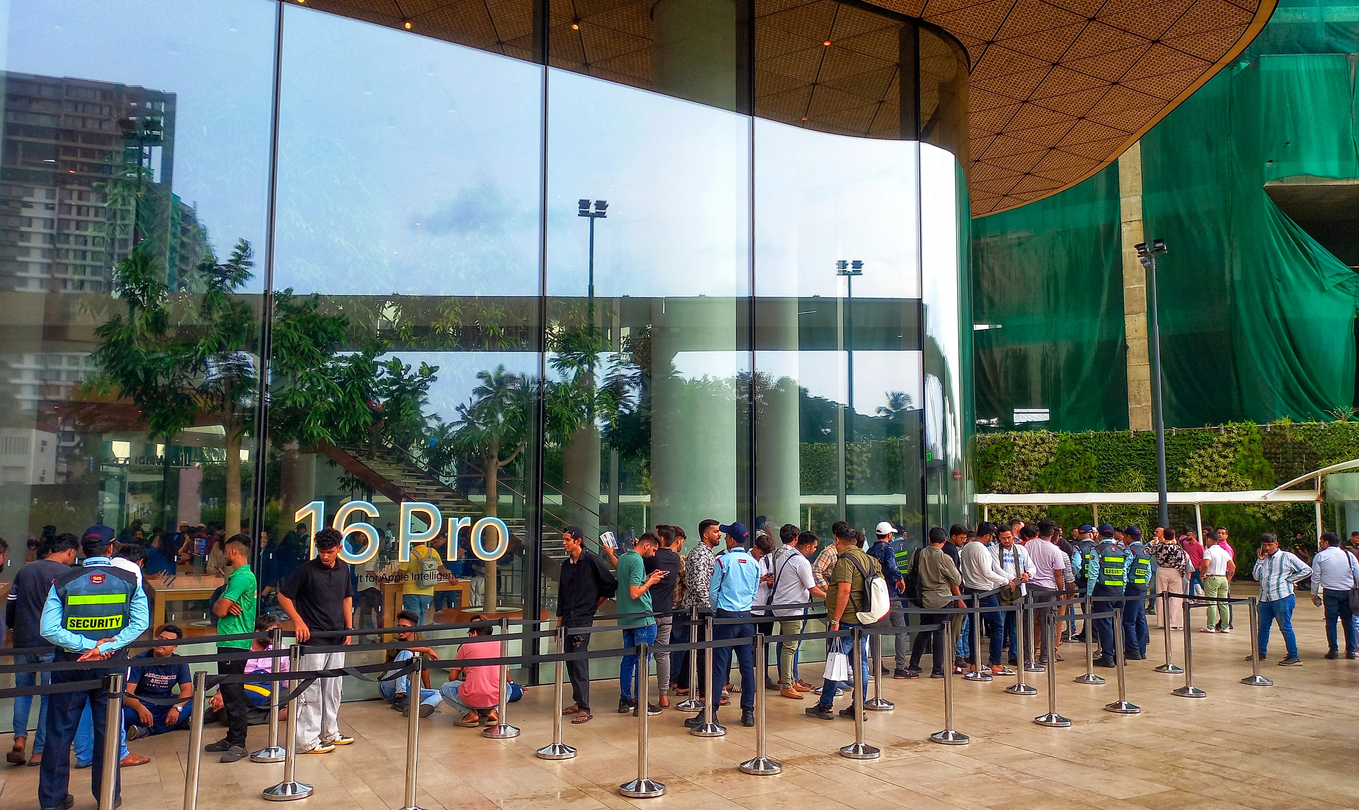 Is India Becoming Apple's Top Alternative to China?