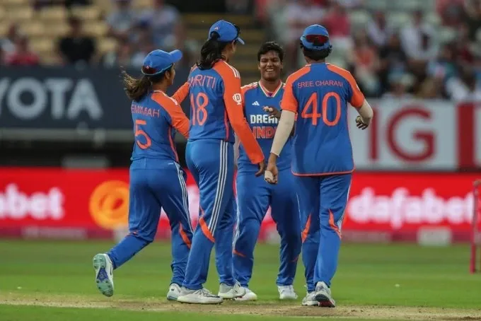 Did the India Men's and Women's Cricket Teams Meet King Charles III?