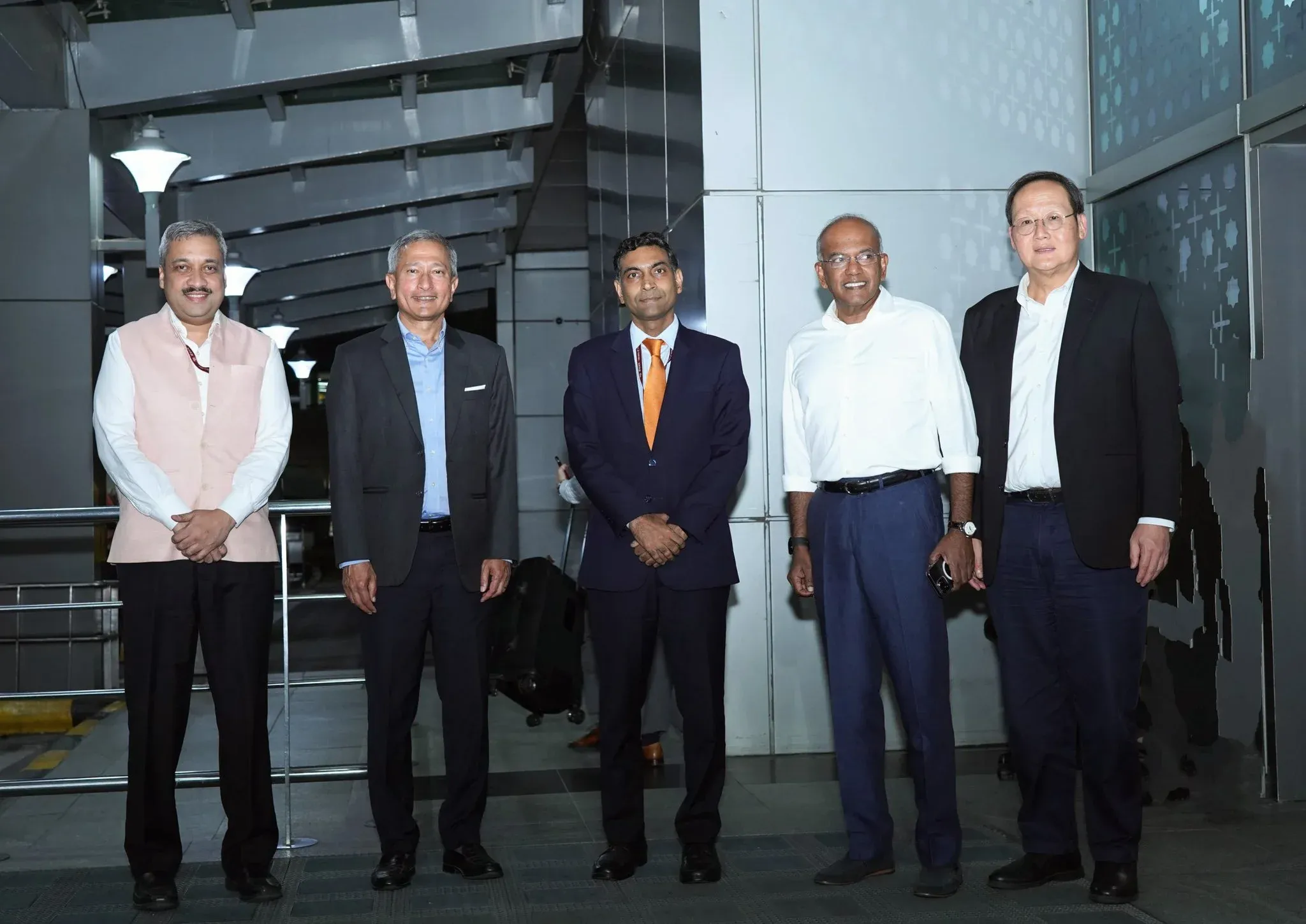 How are India and Singapore Strengthening Ties Amid Global Uncertainties?